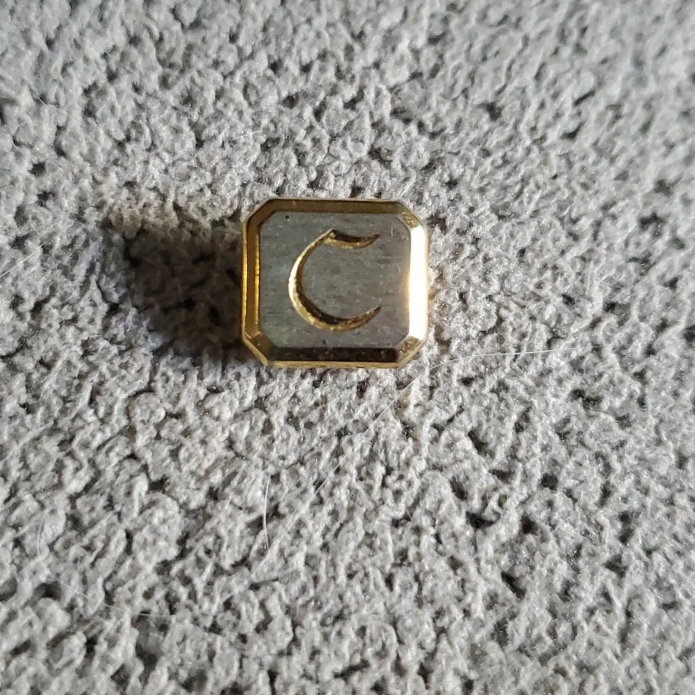 Vintage letter initial